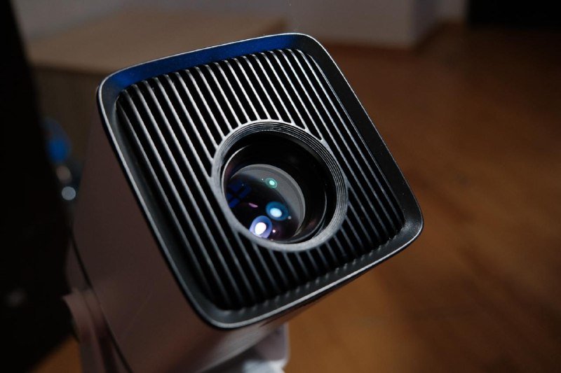 Проектор Thundeal TD80W FullHD 1080p Android 13 WiFi Bluetooth 4