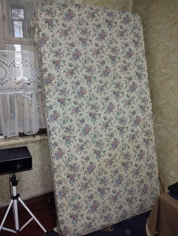 Матрас в чехле 1.07 на 1.90