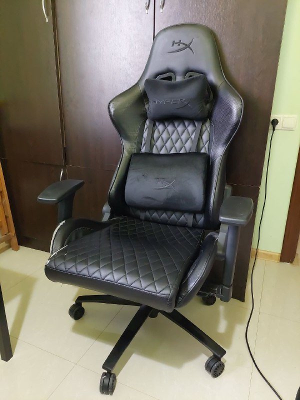 Игровое кресло HyperX