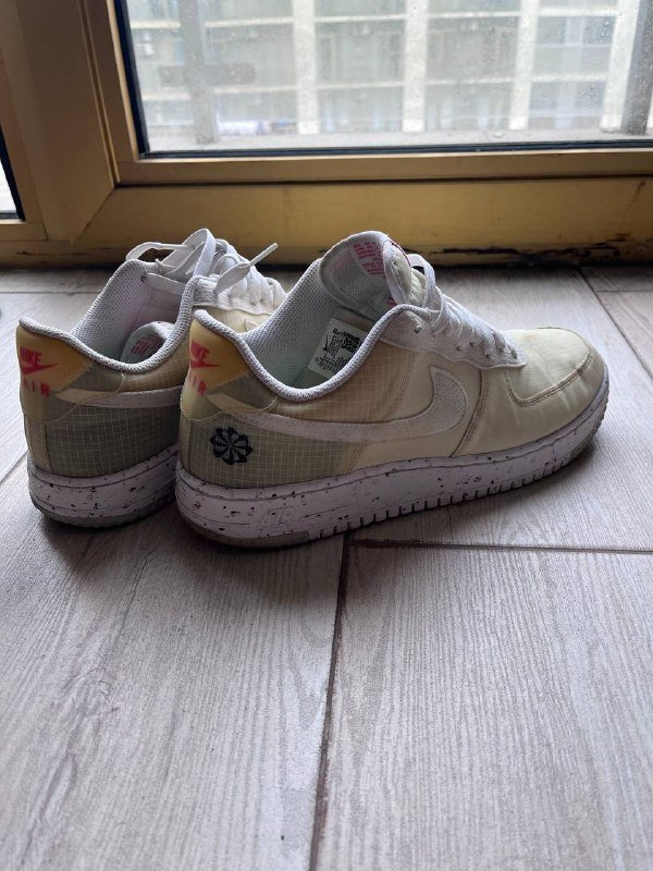 Бомбер CK, кроссовки, брюки кархарт б/у 9