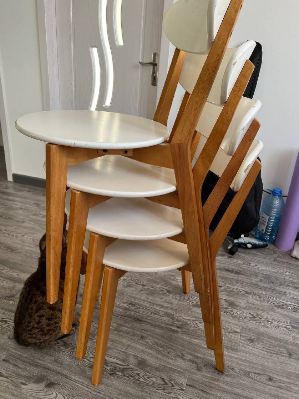 Стулья деревянные четыре штуки 2