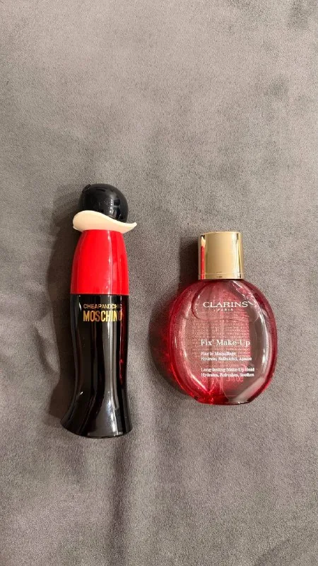 Парфюм Moschino Cheap & Chic, Clarins Fix’ Make-Up