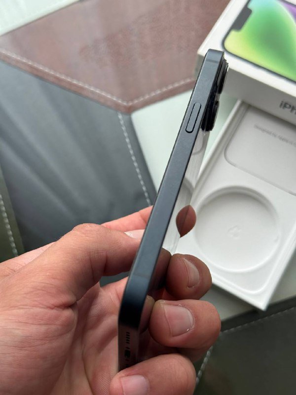 iPhone 14 Midnight 128GB 3