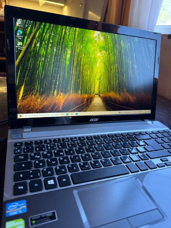 Ноутбук Acer 1
