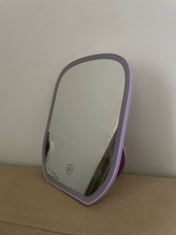 Зеркало с подсветкой из miniso