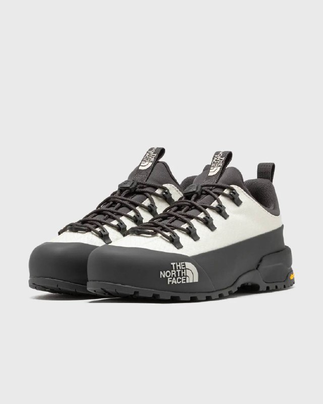 Новые кроссовки The North Face EU 44,5 2