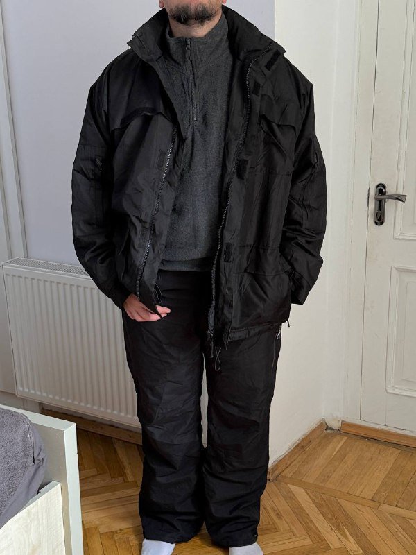 Унисекс одежда и аксессуары: ветровка, рубашка, брюки, перчатки, куртки, лонгслив, джинсы 5