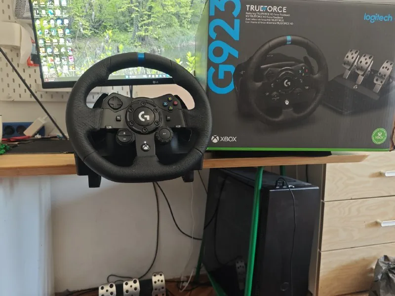 Logitech G923 руль и педали