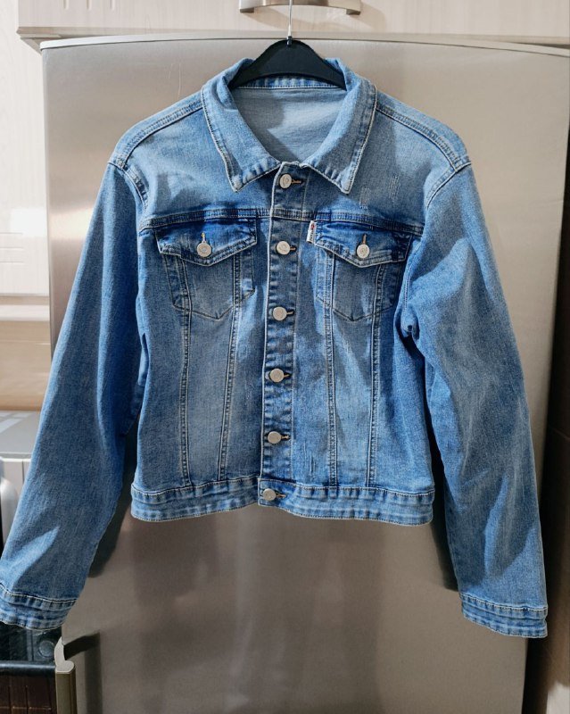 Джинсовая куртка, свитер, блуза, кроп-топ для девочки