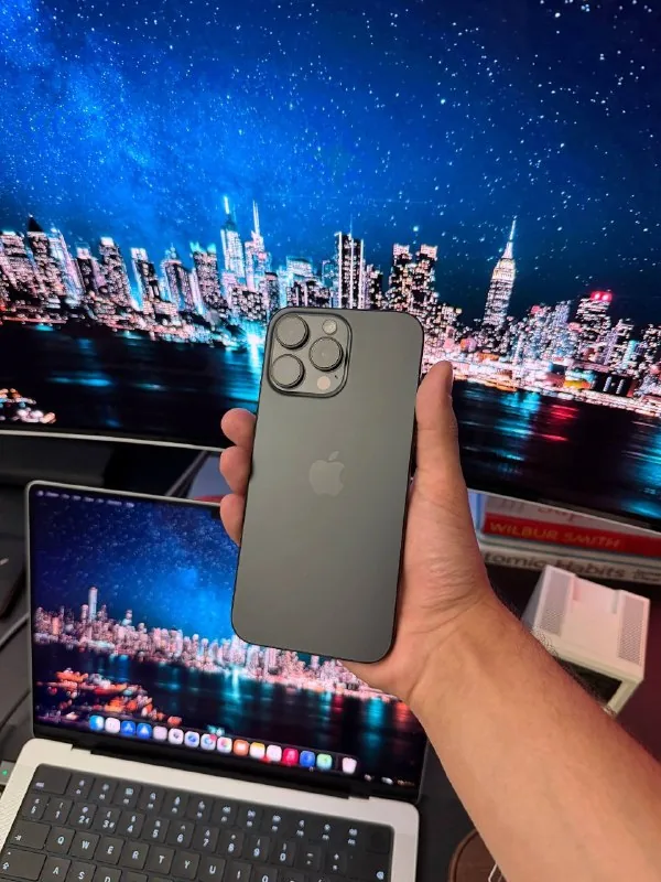 iPhone 16 Pro Max 256GB 1