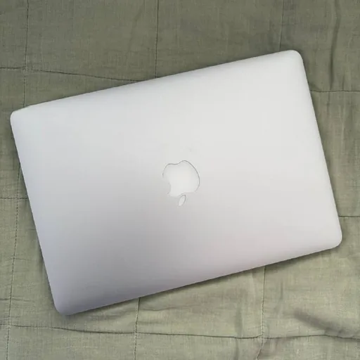 Apple MacBook Pro 13 дюймов начала 2015 года