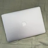 Apple MacBook Pro 13 дюймов начала 2015 года 1