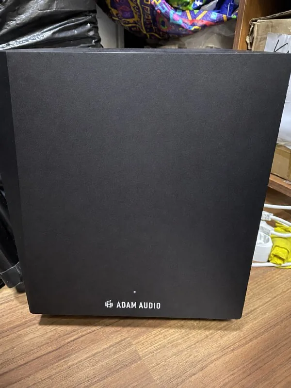 Сабвуфер ADAM Audio T10S 1