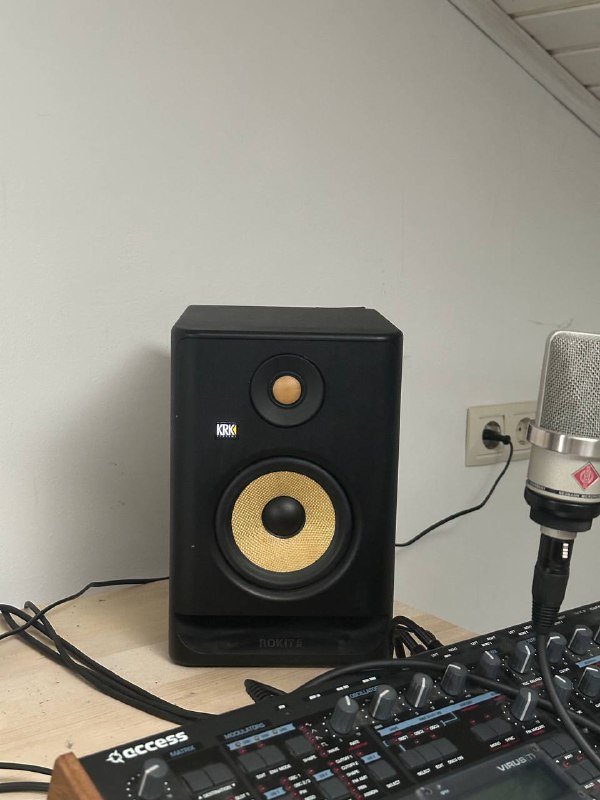 Мониторы KRK Rokit 5, MIDI клавиатура M Audio Keystation 49 mk3 2