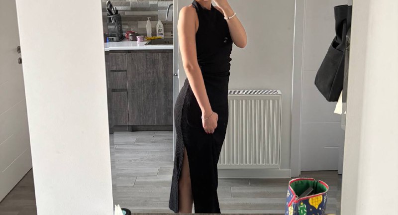 Черное женское платье с открытой спиной, размер S 2