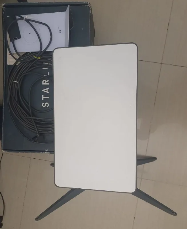 Starlink моторизированный, роутер Wi‑Fi, кабель, подставка 1