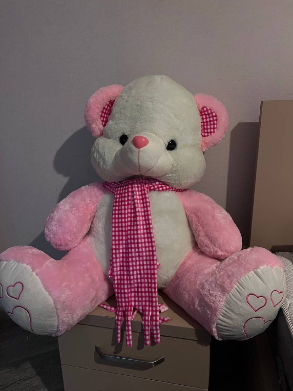 Плюшевый медведь большой розово-белый