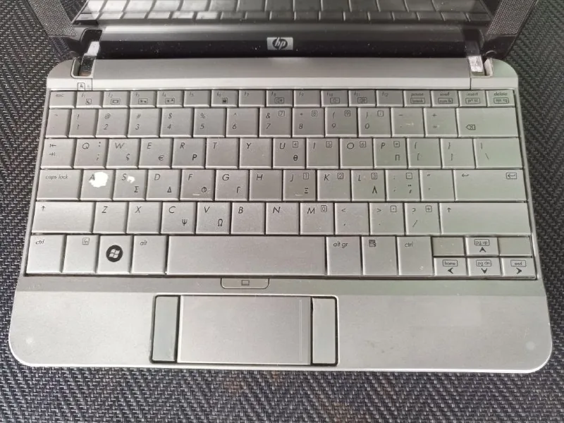 HP 2133 нетбук