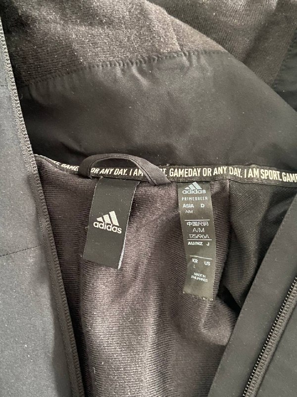 Кроссовки Yeezy 500 9 US, олимпийка Adidas, ветровка Adidas 7
