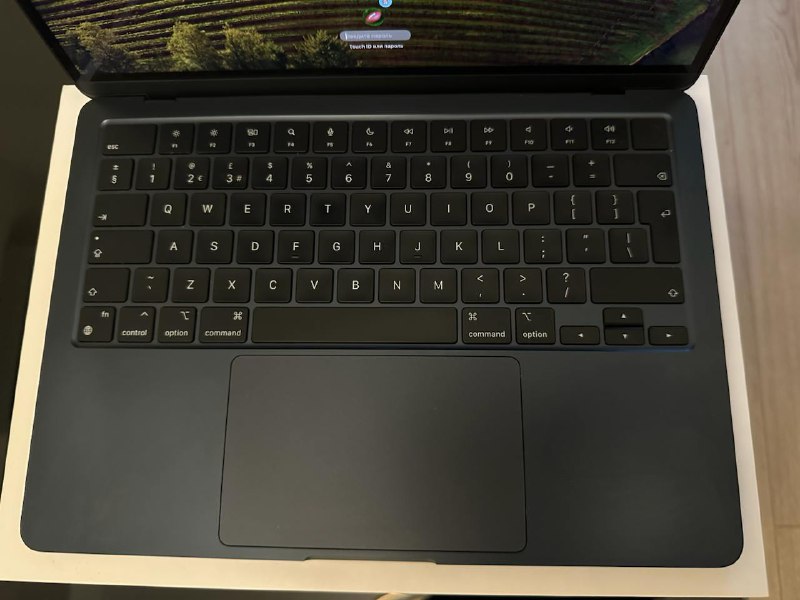 macbook air m2 8gb / 256gb 3
