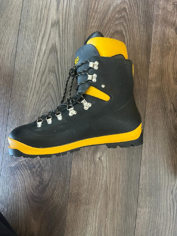 Asolo AFS 8000 winter mountaineering boots 4