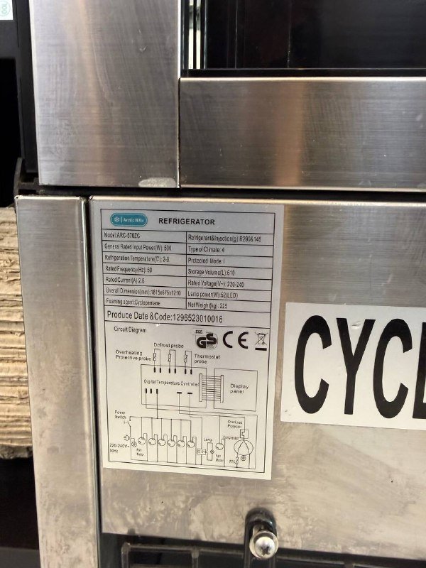 Холодильная витрина Arctic Air ARC3102C 7