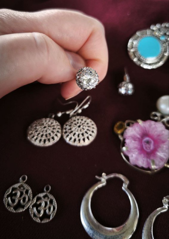 Бижутерия, серебро, кольца, серьги с камнями 2