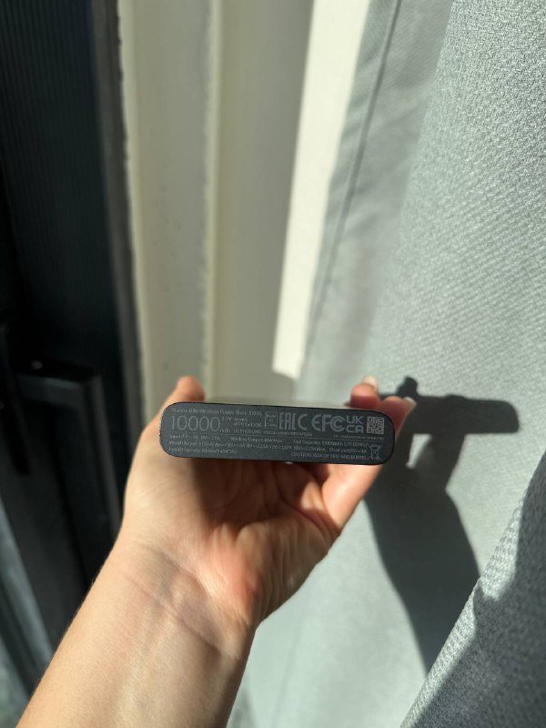 Повербанк Xiaomi с беспроводной зарядкой 4