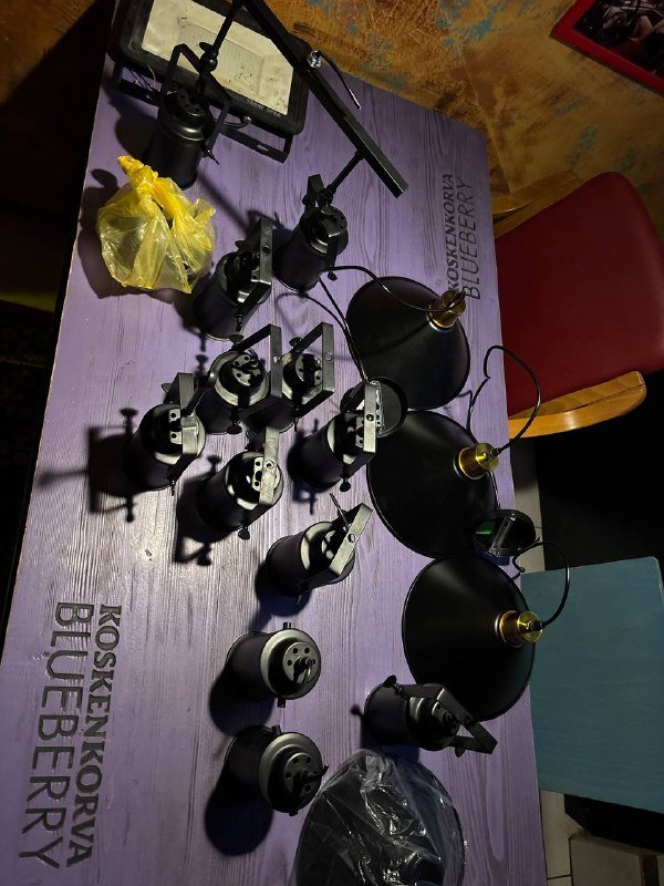 Осветительные приборы и комплектующие 1