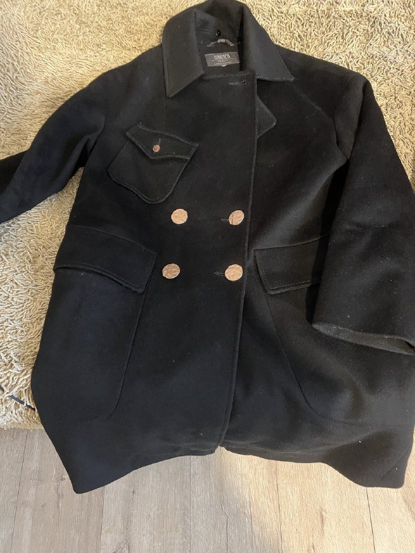 Платье Vittoria Vicci, 3 рубашки, блузка, джинсы, кожаный сарафан, 2 пальто 3