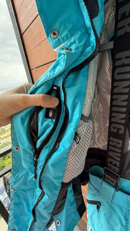 Горнолыжный костюм размер М мембрана 4