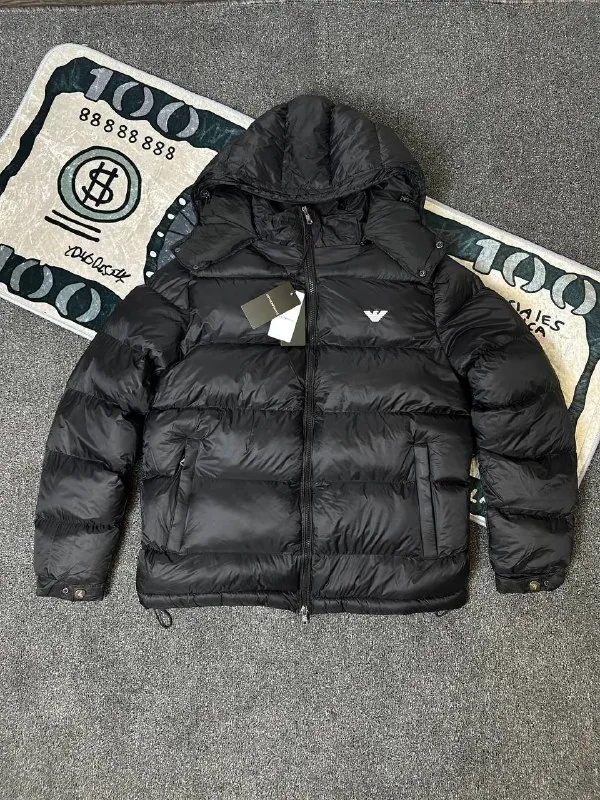 Мужские пуховики Emporio Armani и Prada 1