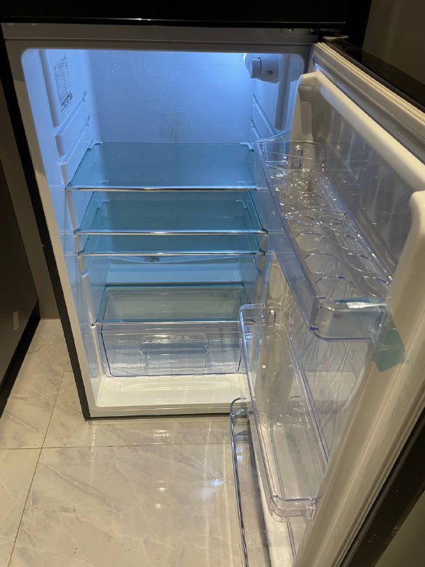 холодильник, педикюрное кресло 2