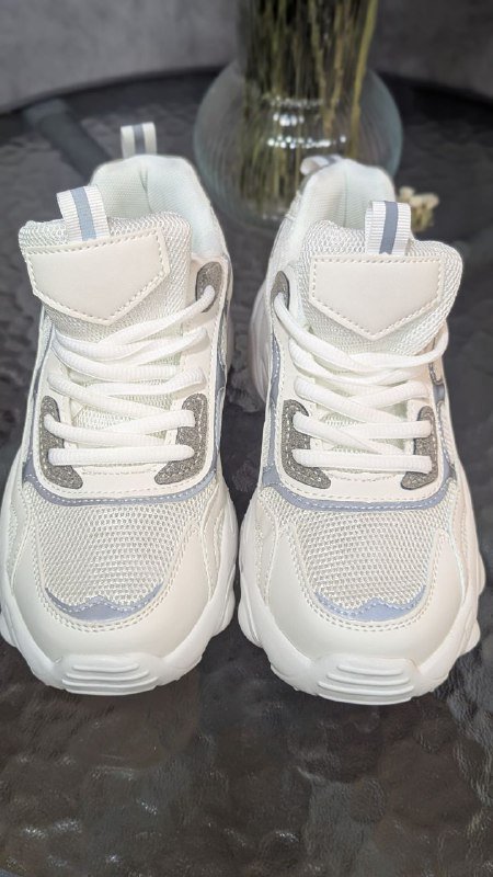 Кроссовки женские размер 37, новые 2