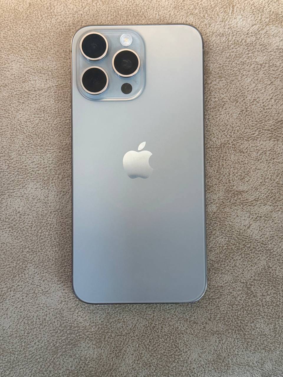 iPhone 15 Pro Max 256гб 4