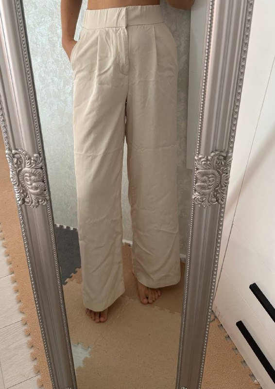 Брюки Zara, блузка зеленая, топ белый, платье на запах 2