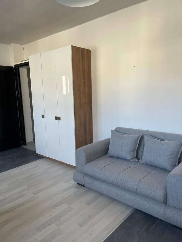 Квартира студия с балконом, мебелью, техникой 7