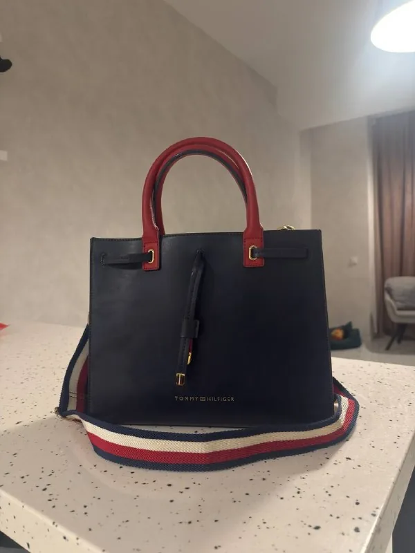 Сумка Tommy Hilfiger 1