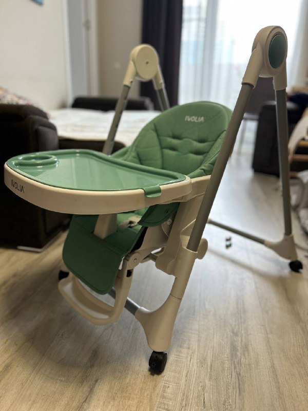 Детский стульчик со столиком IVOLIA