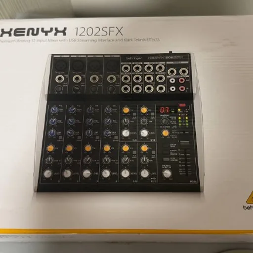 Микшерный пульт Behringer Xenyx 1202SFX