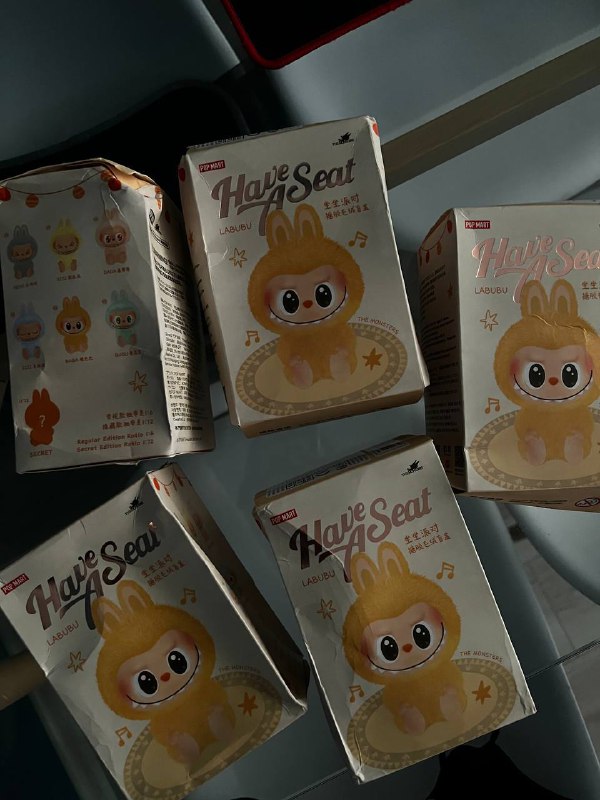 Labubu игрушки в коробках