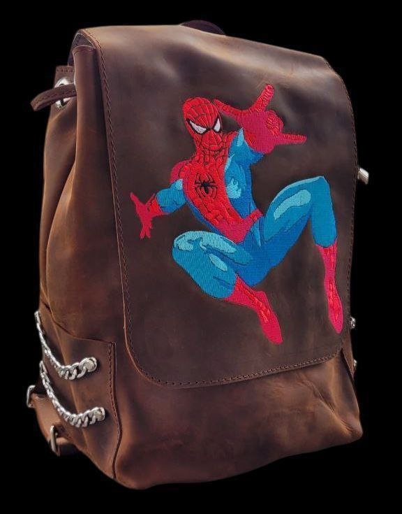 Кожаные рюкзаки с вышивкой 4