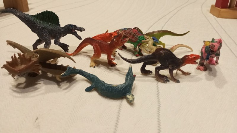 Радио-няня, Кроватка, держатель для стакана, Конструктор, Эргорюкзак, Трек Хот Вилс, Домик, набор для купания, Тележка, Пистолет Нерф, Паркинг, Развивающая игрушка 9