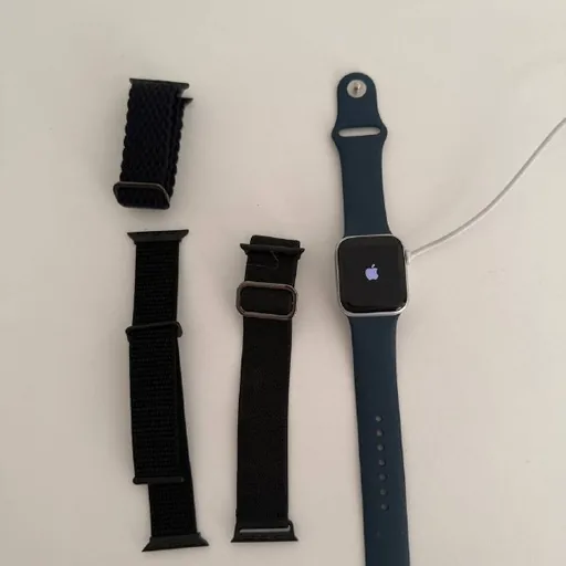 Apple Watch SE 2-го поколения, ремешки