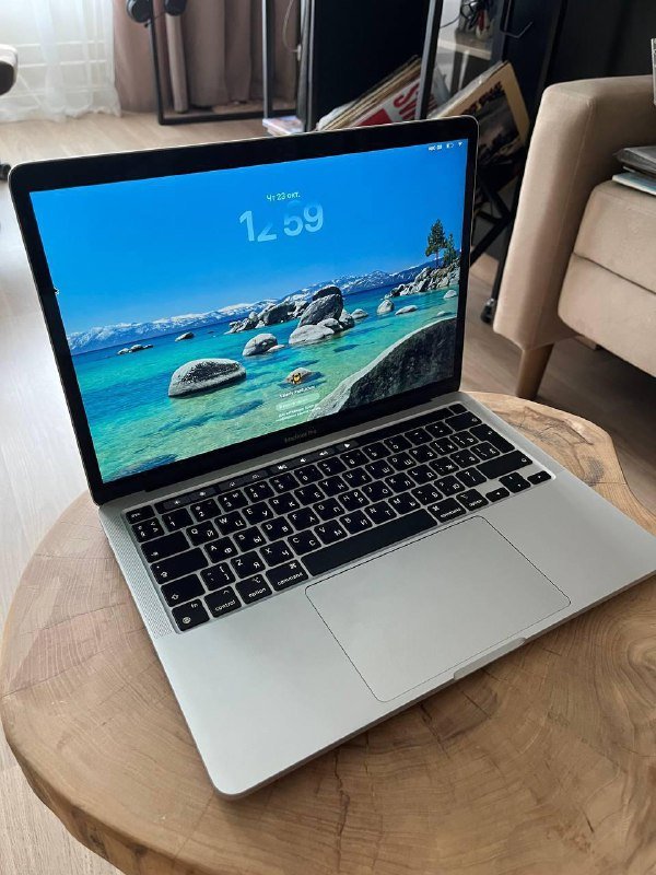 MacBook Pro 13 2020 с процессором Apple M1, 8 ГБ RAM, 256 ГБ SSD 2