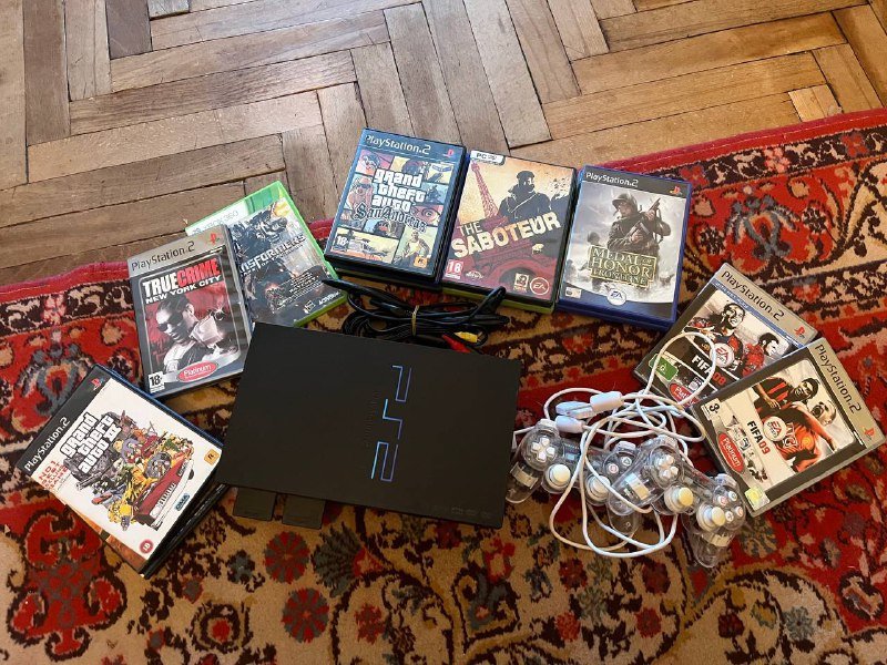 PlayStation 2, джойстики, наушники, 18 игровых дисков 3