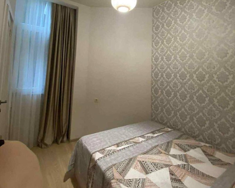 1+1 квартира Казбеги 17, 40 кв, 5 этаж 5