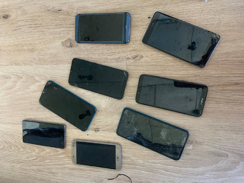 Планшет Samsung с документами и коробкой 7