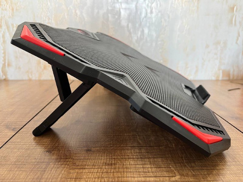 Охлаждающая подставка для ноутбука genesis oxid 250