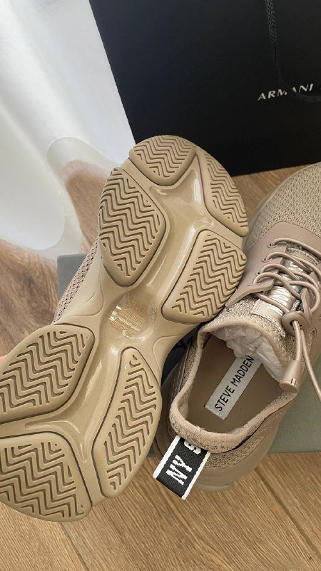 Текстильные кроссовки Steve Madden 37 размер 6